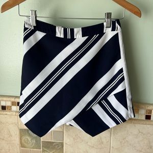 Mural blue and white stripe wrap skort
